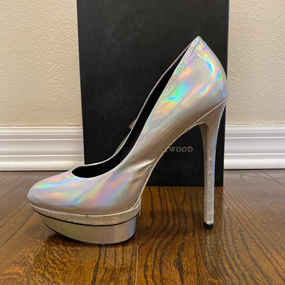 B Brian Atwood Iridescent Fontanne Heels 39